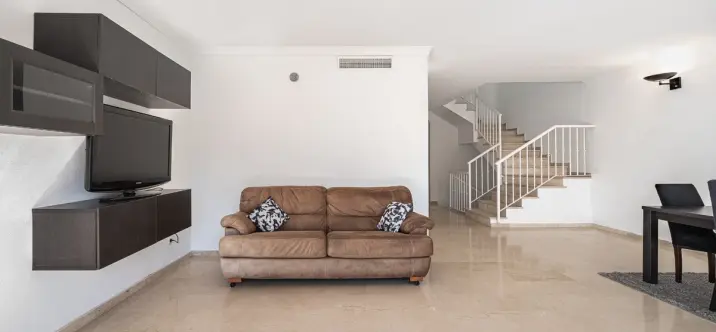 Venta de adosado en La Quinta 3