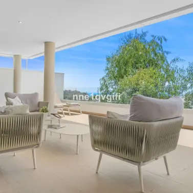 Sale of ground floor apartment in Benahavís