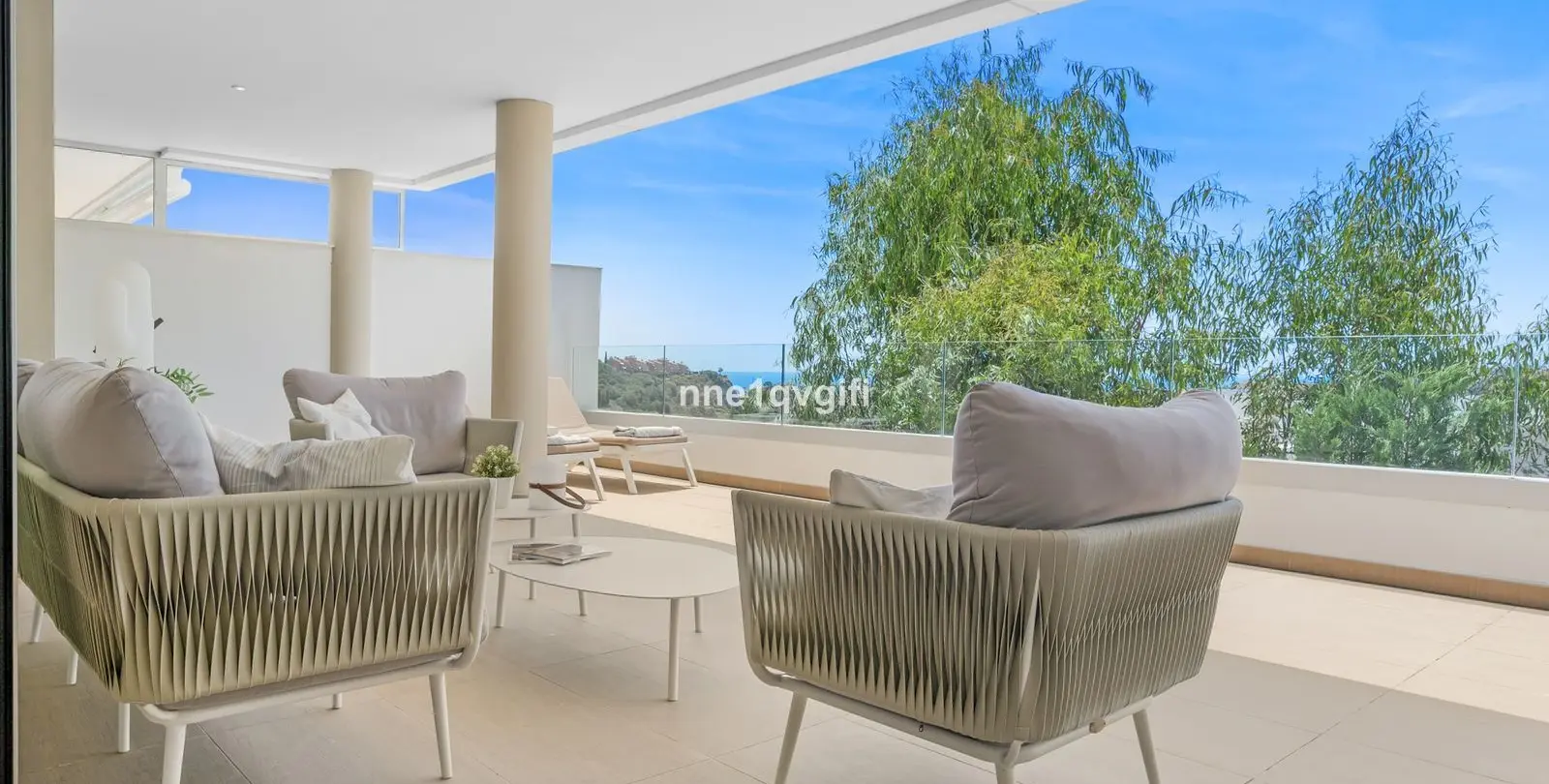 Venta de apartamento en planta baja en Benahavís 3