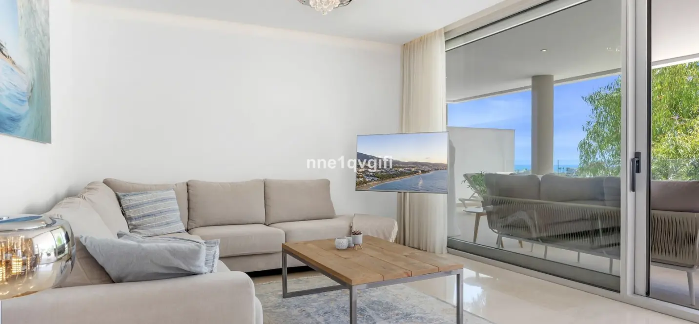 Venta de apartamento en planta baja en Benahavís 3