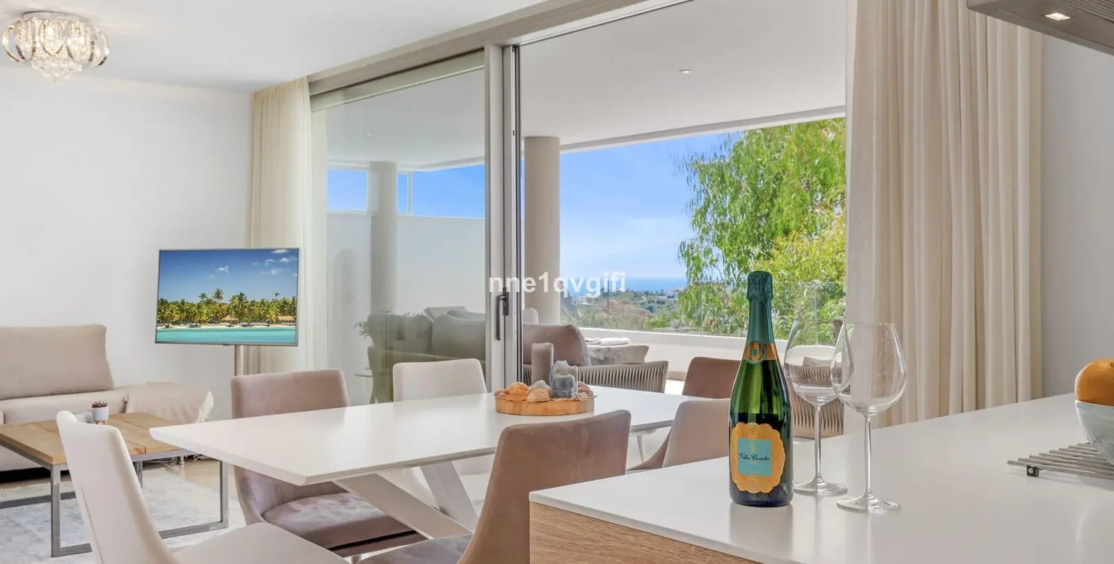 Venta de apartamento en planta baja en Benahavís 5