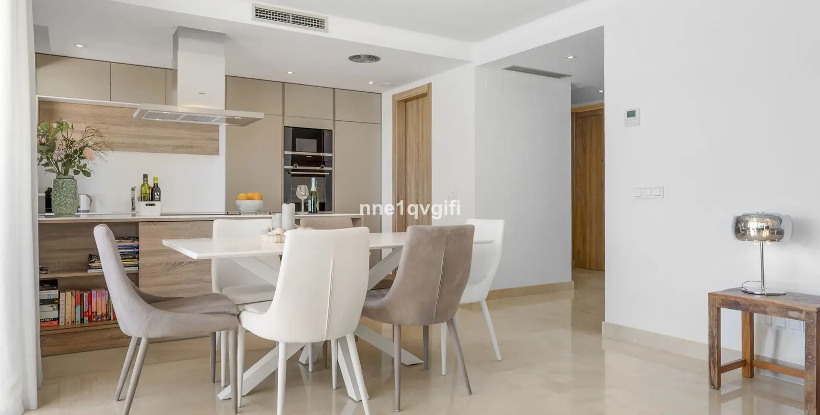 Venta de apartamento en planta baja en Benahavís 8