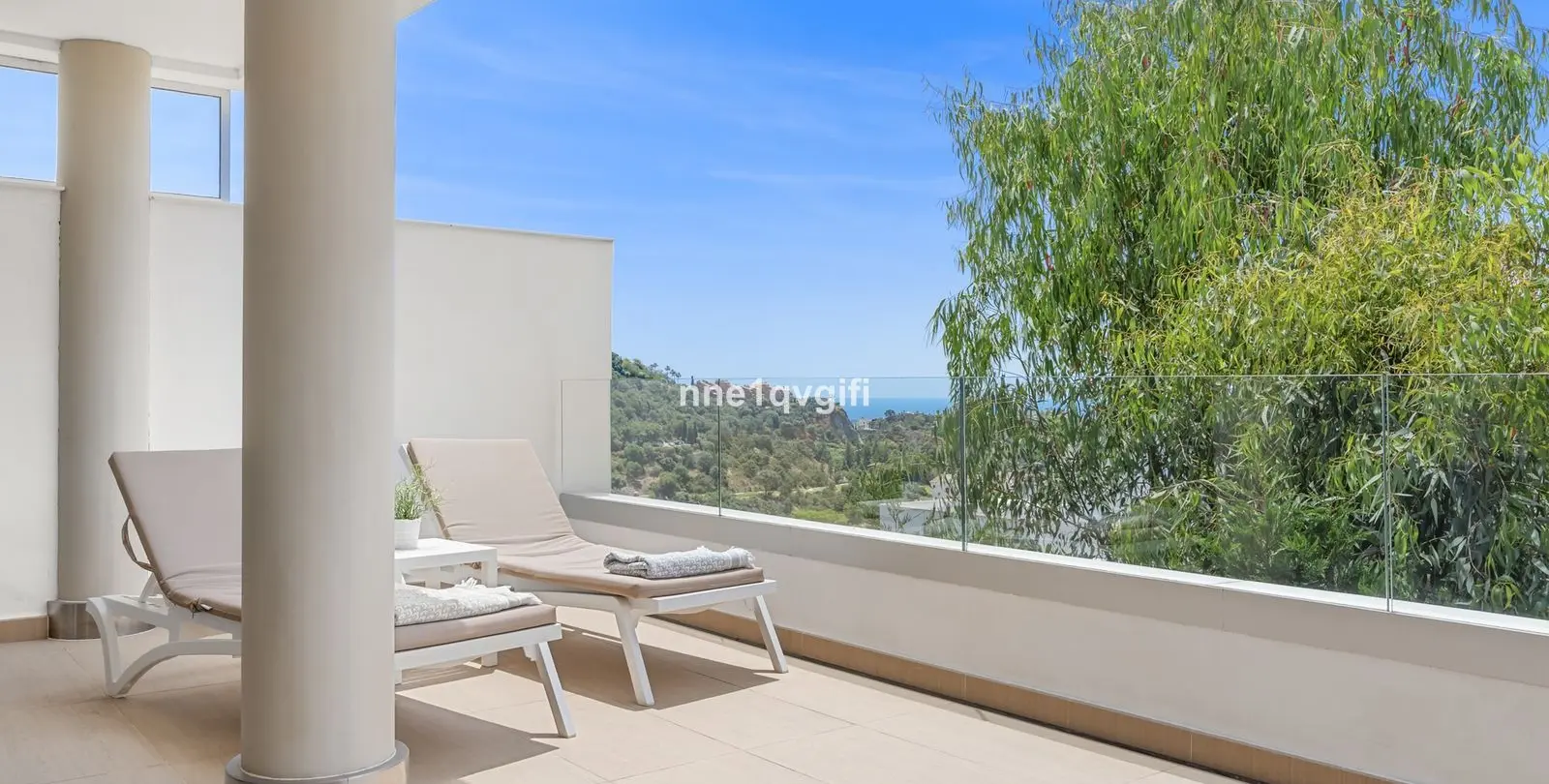 Venta de apartamento en planta baja en Benahavís 11