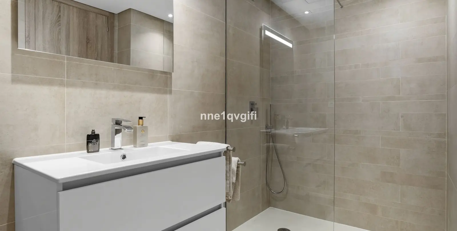 Venta de apartamento en planta baja en Benahavís 19