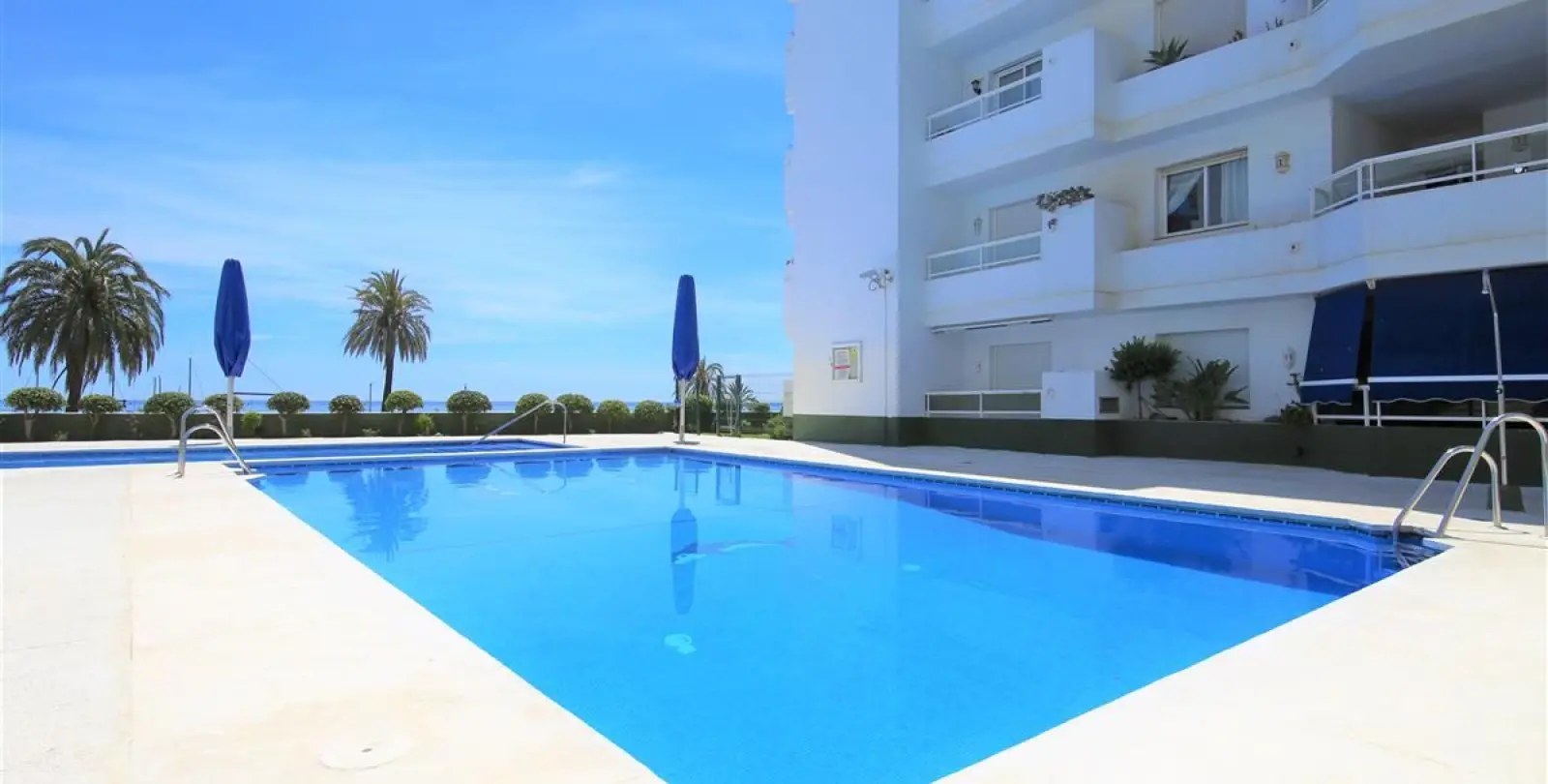 Sale of penthouse in Estepona 4