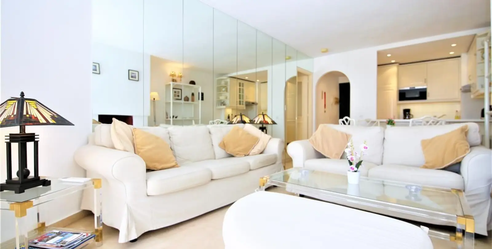 Sale of penthouse in Estepona 5