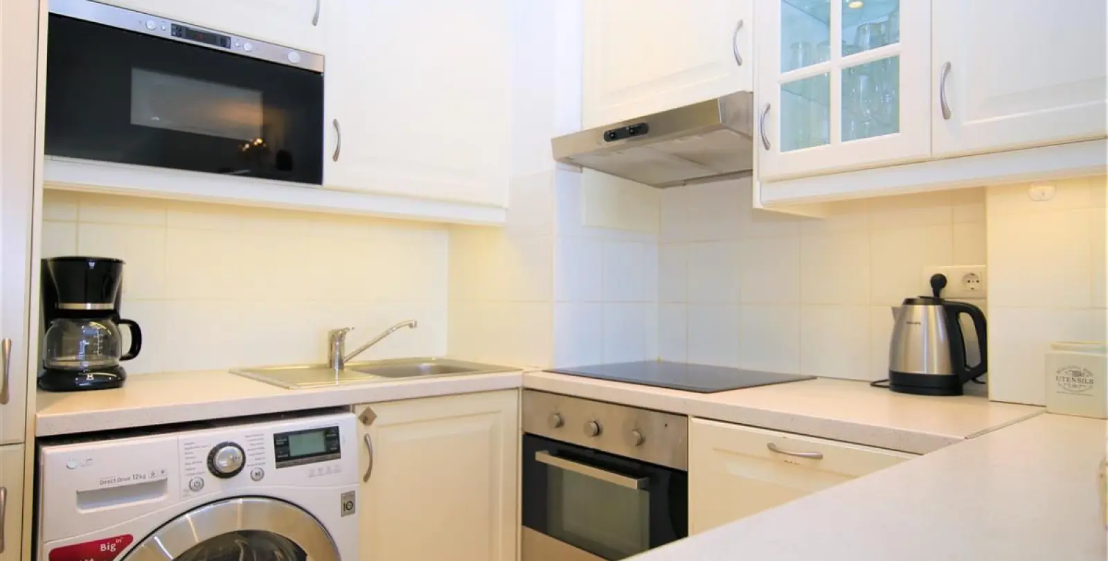 Sale of penthouse in Estepona 15