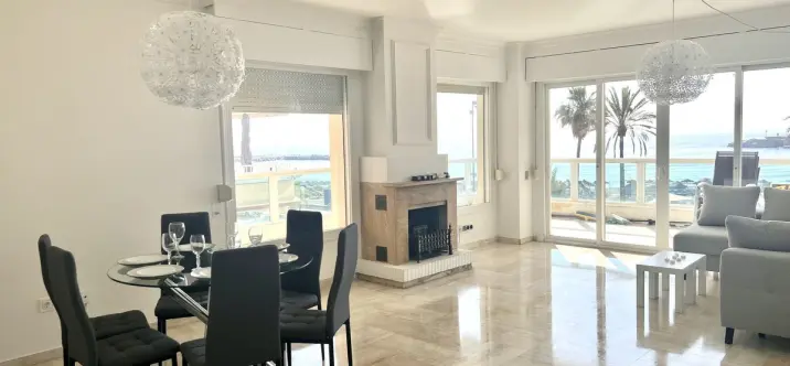 Venta de apartamento en planta media en Fuengirola 2
