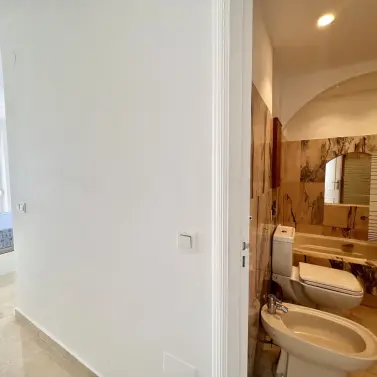 Venta de apartamento en planta media en Fuengirola