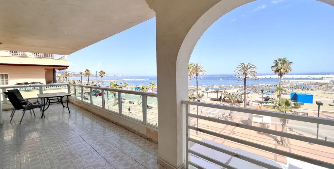 Venta de apartamento en planta media en Fuengirola 13