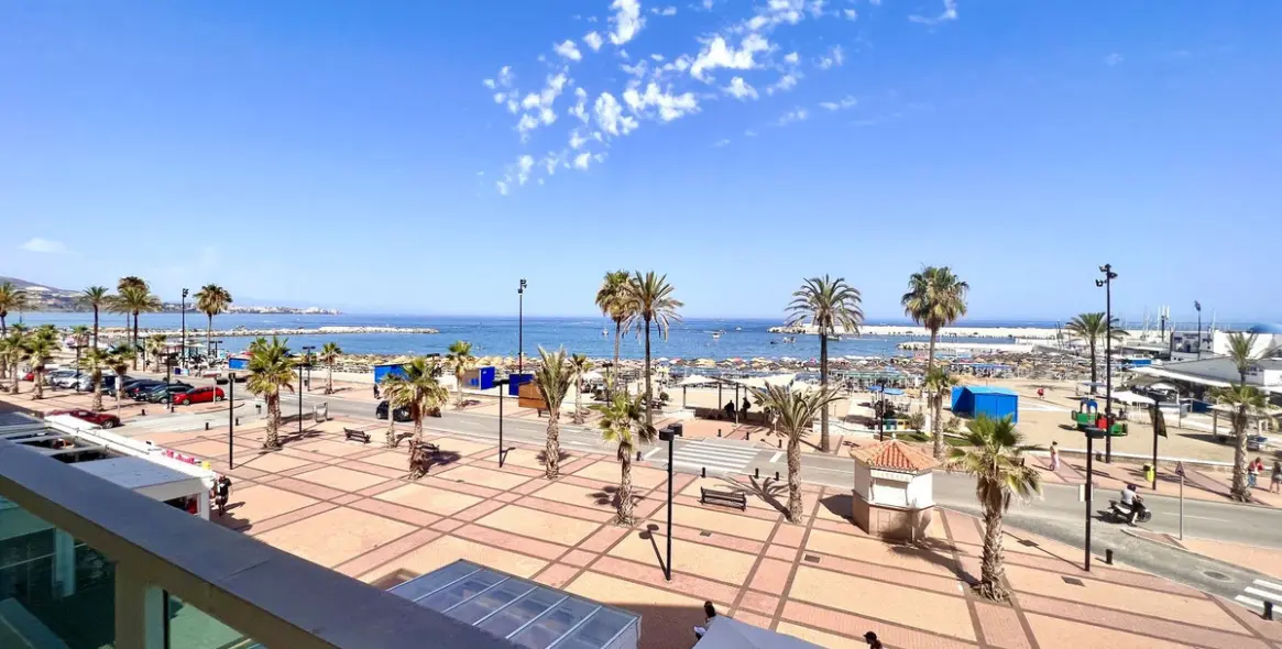 Venta de apartamento en planta media en Fuengirola 15