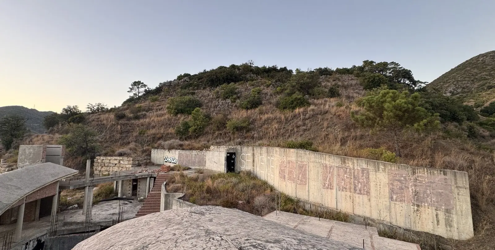 Venta de parcela residencial en Istán 16