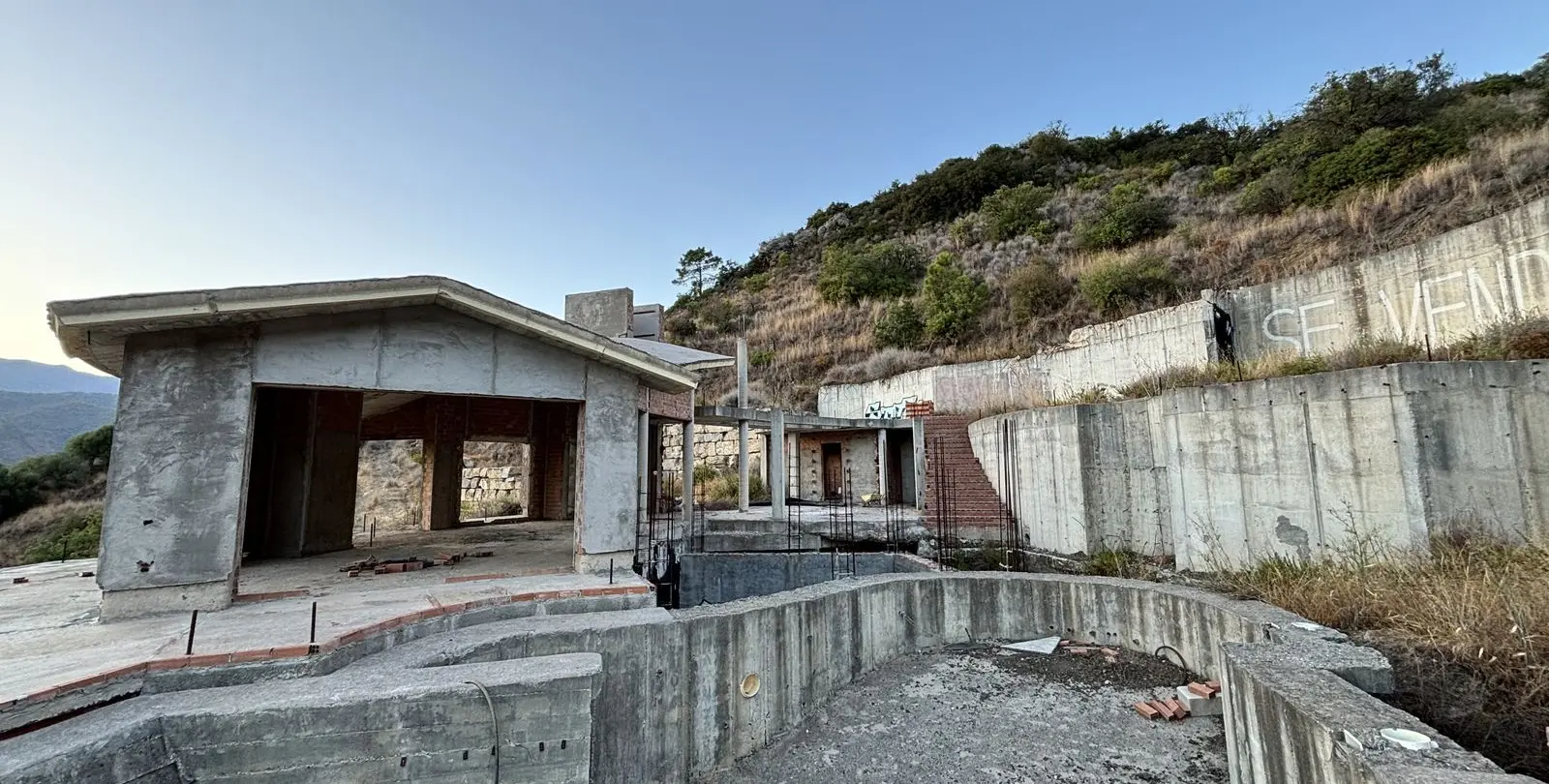 Venta de parcela residencial en Istán 27