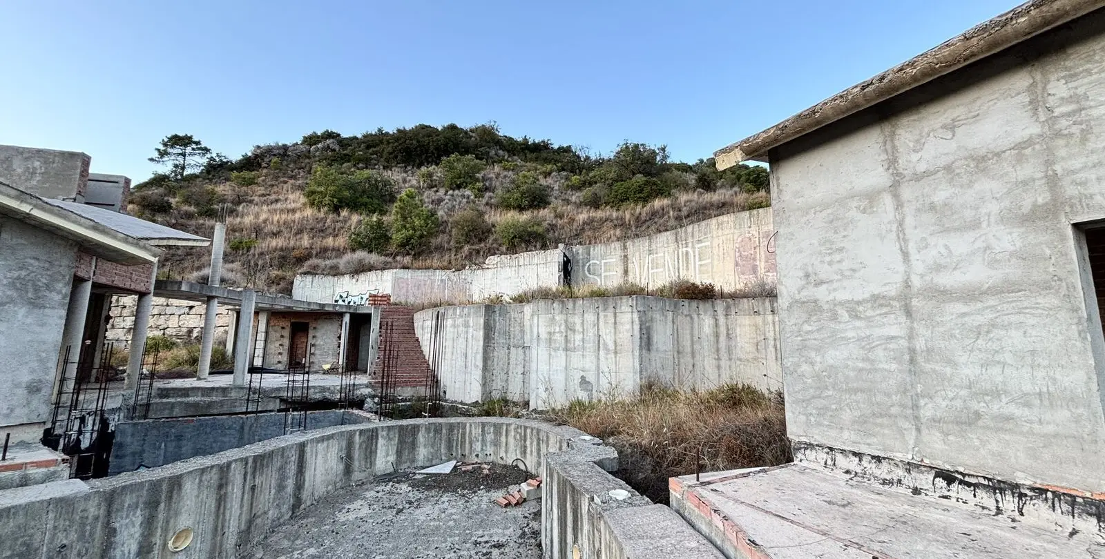 Venta de parcela residencial en Istán 28