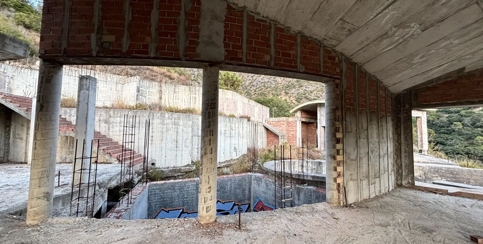 Venta de parcela residencial en Istán 33