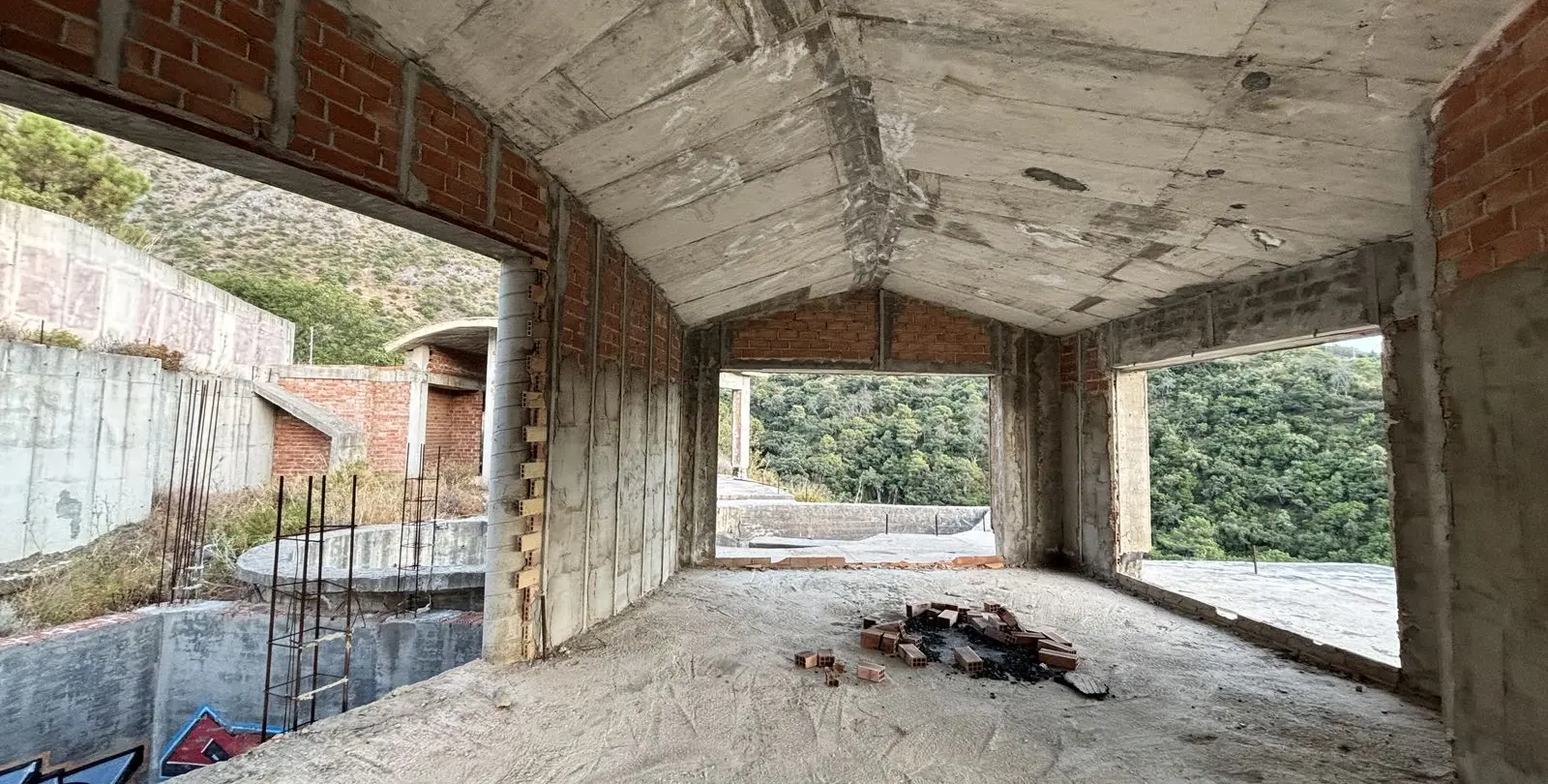 Venta de parcela residencial en Istán 34