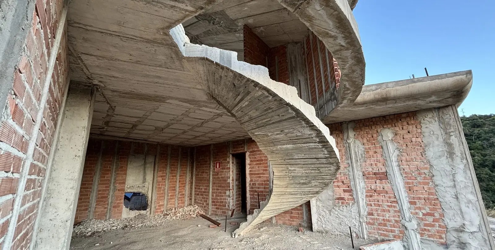 Venta de parcela residencial en Istán 41