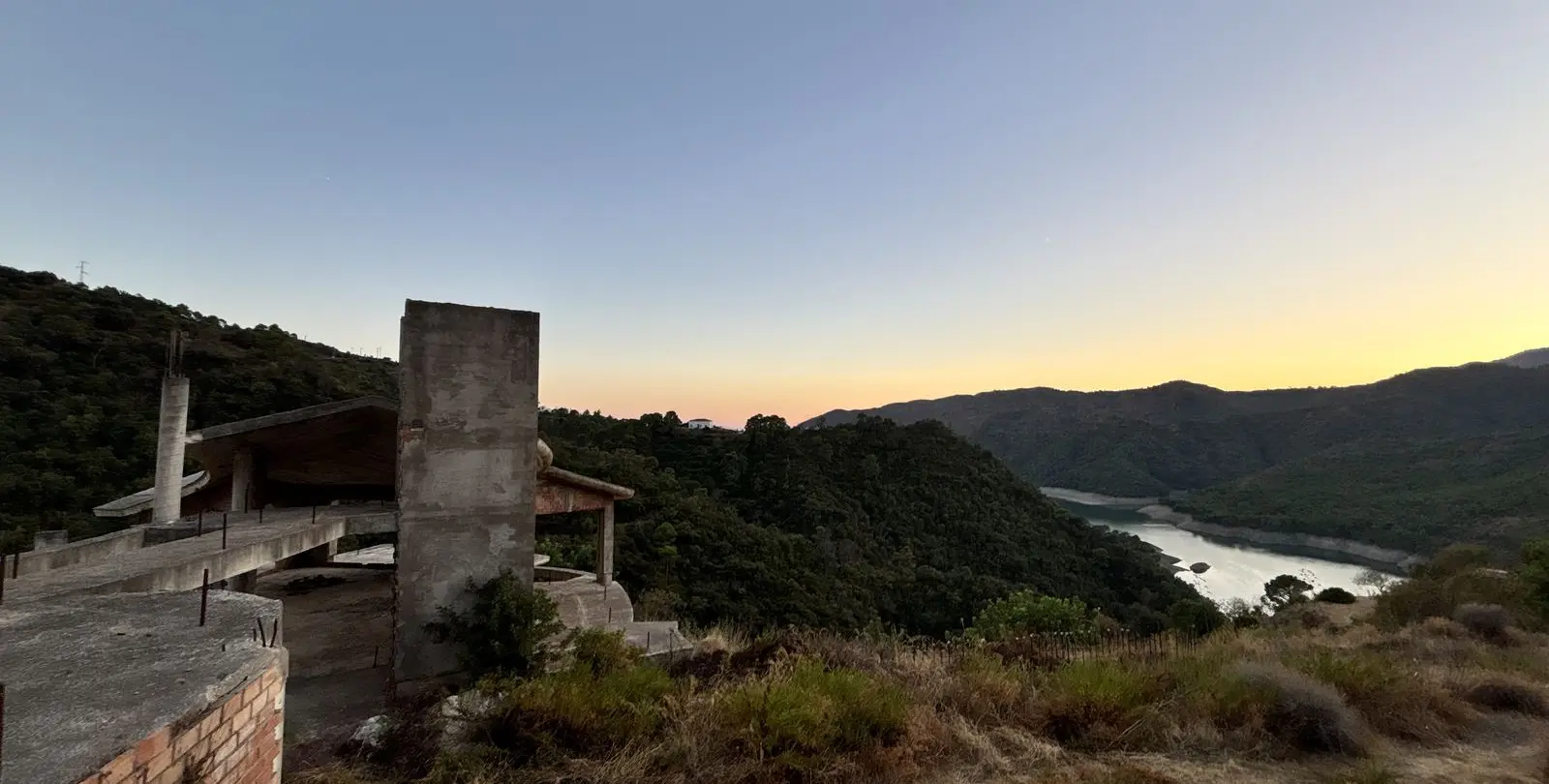 Venta de parcela residencial en Istán 72