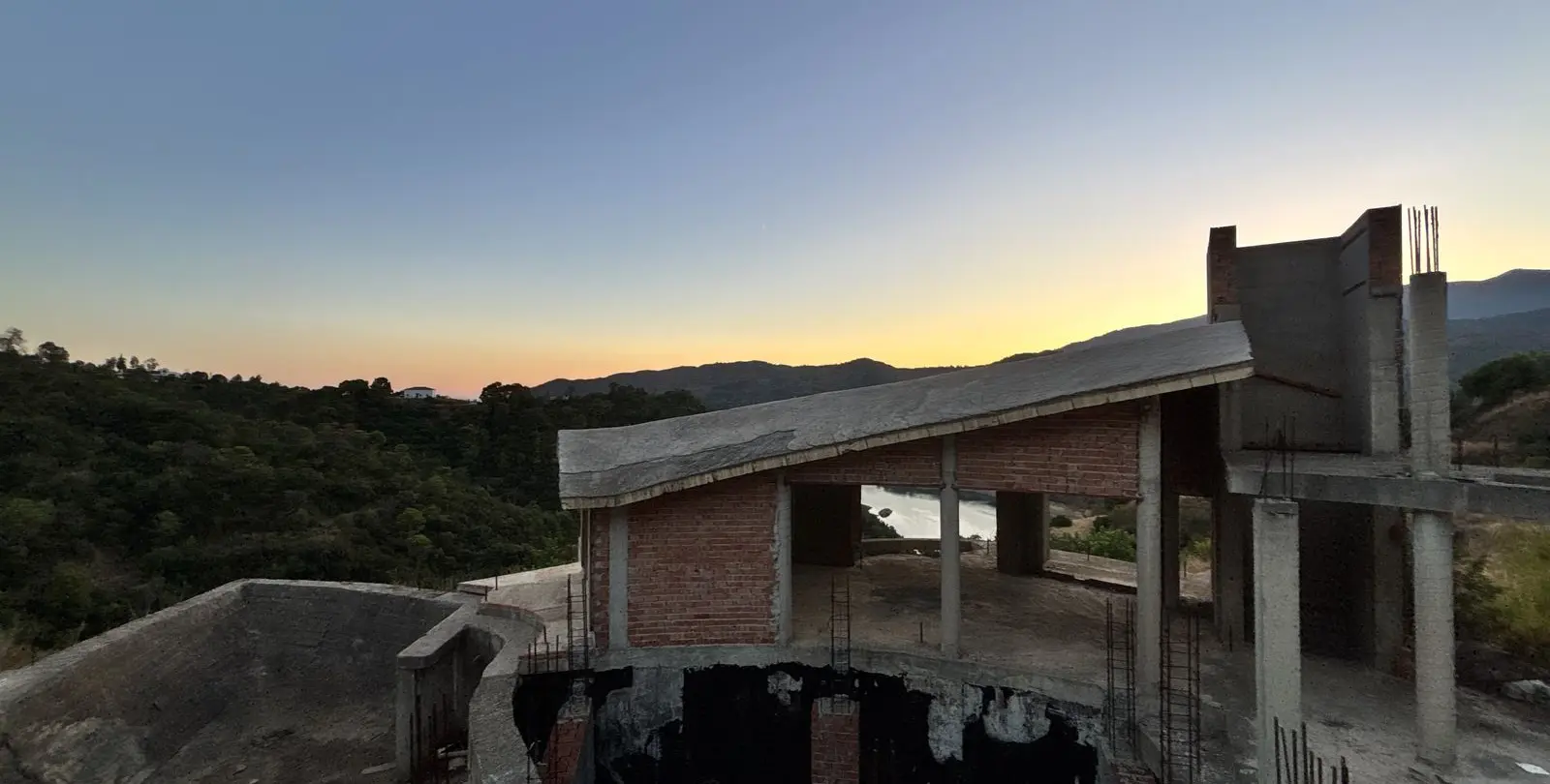 Venta de parcela residencial en Istán 74