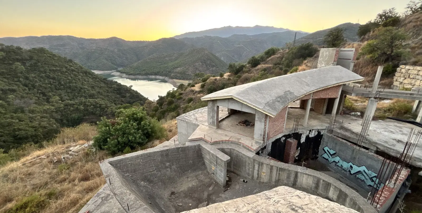 Venta de parcela residencial en Istán 77