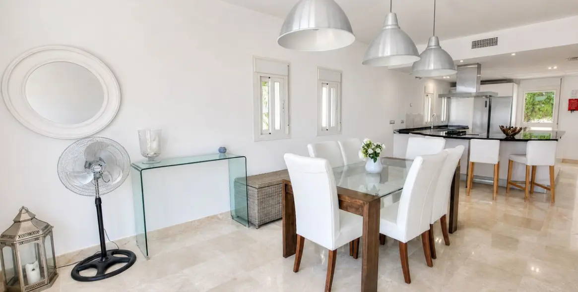 Venta de villa independiente en La Cala Golf 9