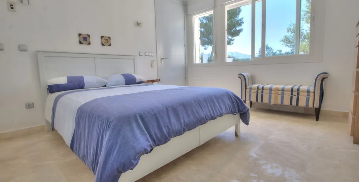 Venta de villa independiente en La Cala Golf 18