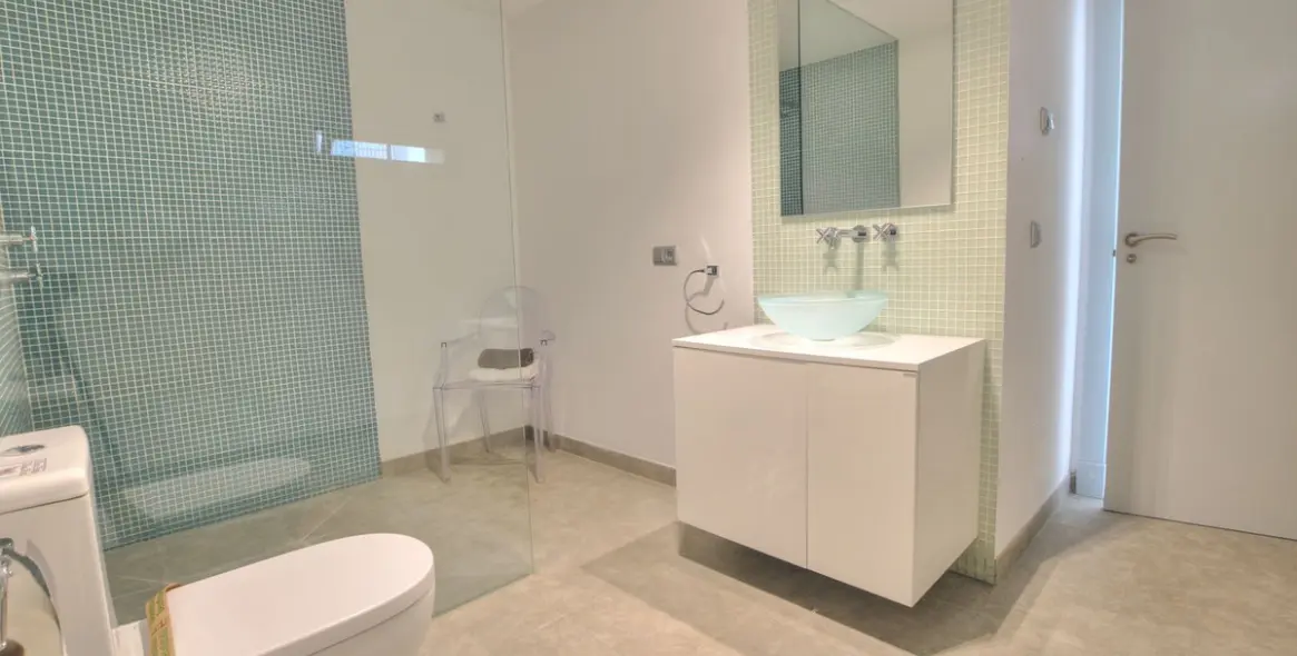 Venta de villa independiente en La Cala Golf 19