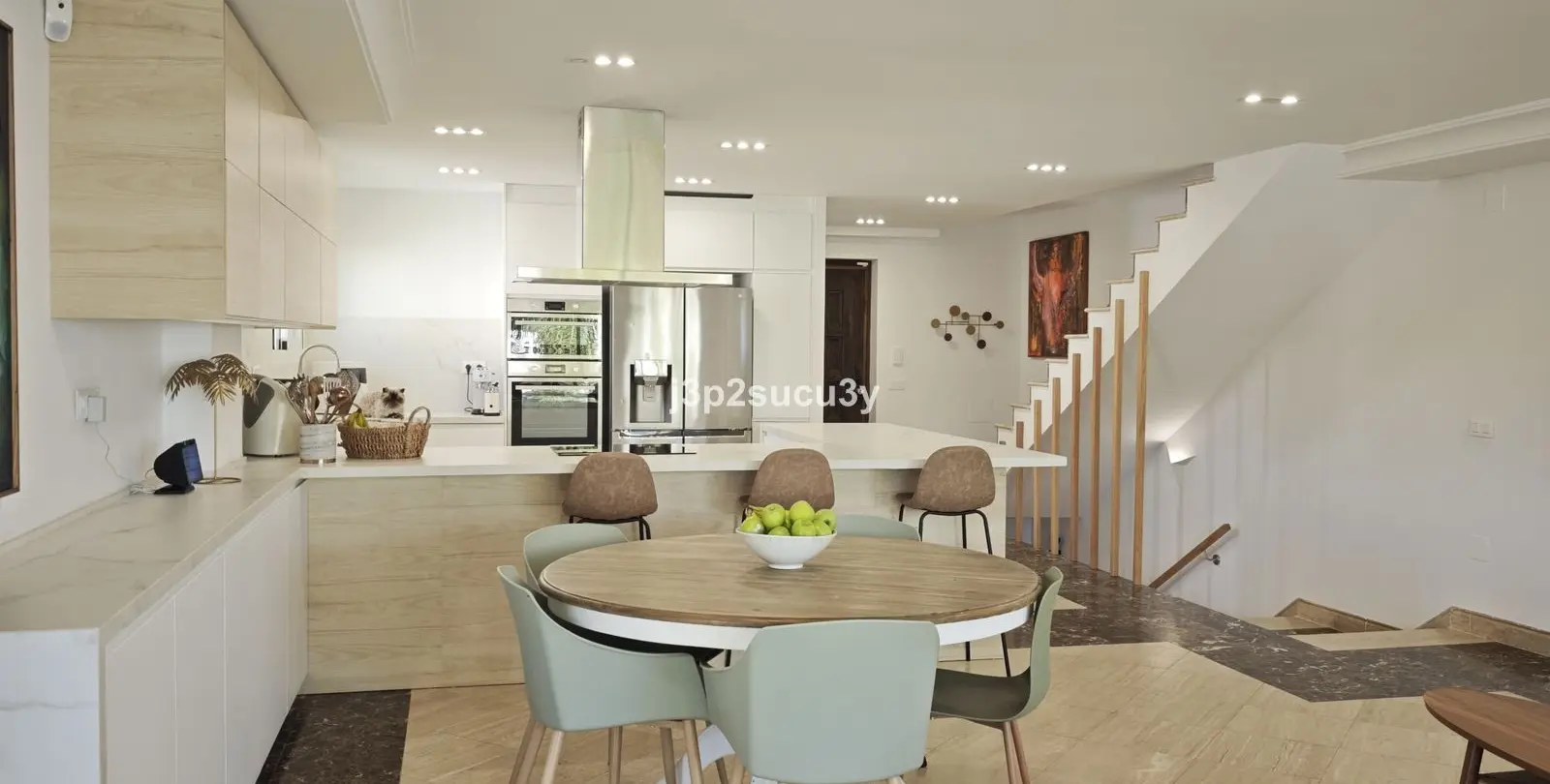 Продажа  отдельно стоящей виллы в Selwo 6