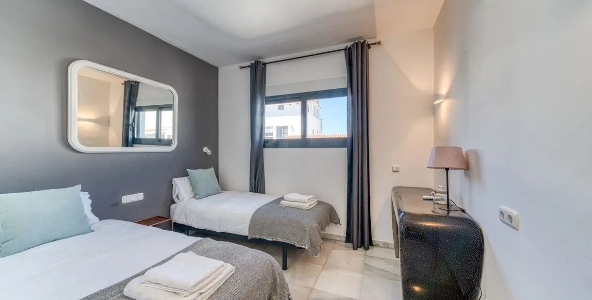 Venta de villa independiente en Nueva Andalucía 12