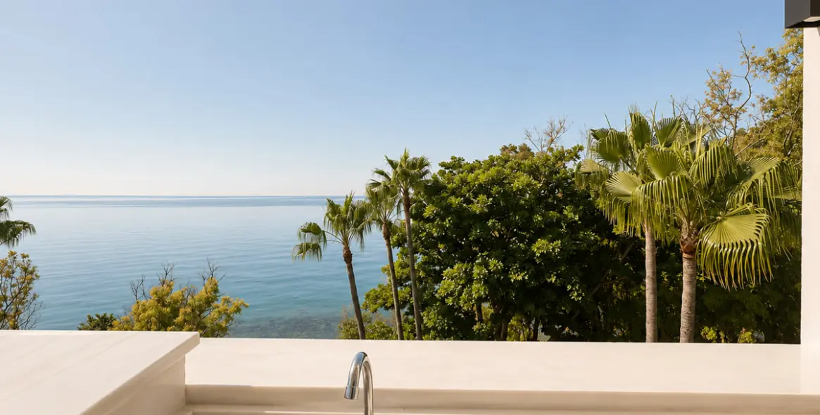 Продажа двухуровневого пентхауса в Estepona 19