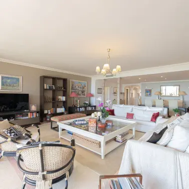 Venta de apartamento en planta media en Nueva Andalucía