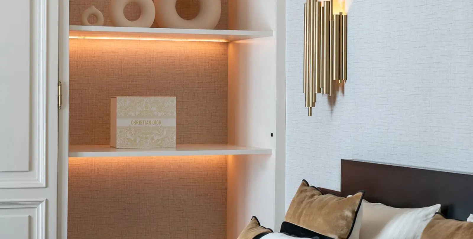 Sale of middle floor apartment in Puerto Banús 13