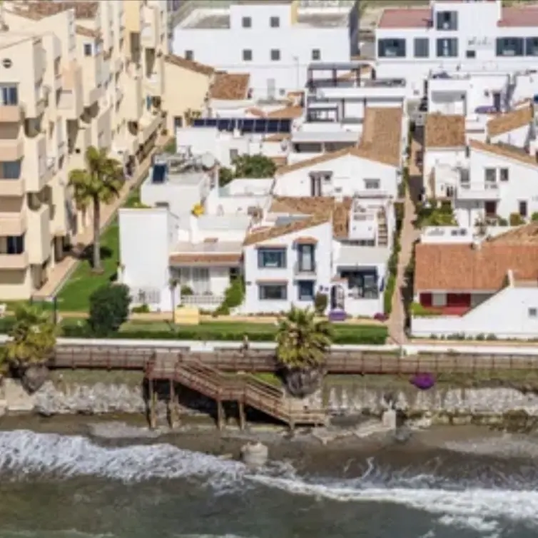 Venta de adosado en Estepona