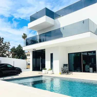 Venta de villa independiente en Benalmadena Costa