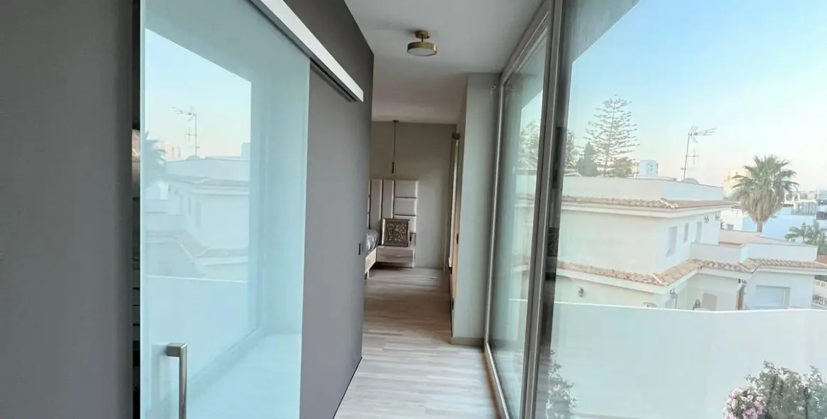 Venta de villa independiente en Benalmadena Costa 11
