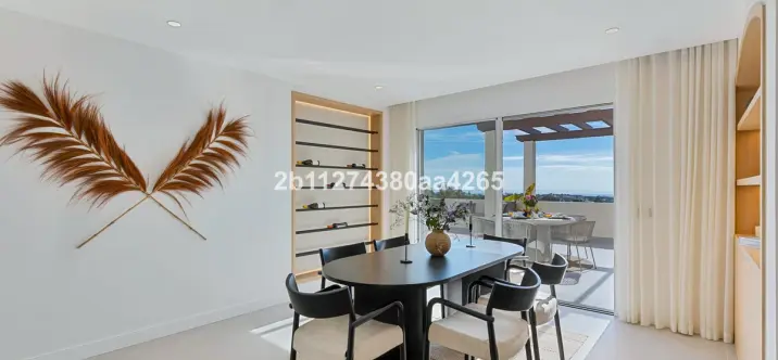 Продажа двухуровневого пентхауса в Marbella 3