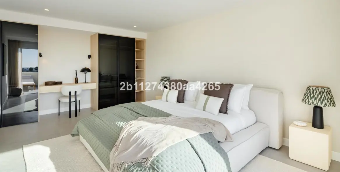 Продажа двухуровневого пентхауса в Marbella 34