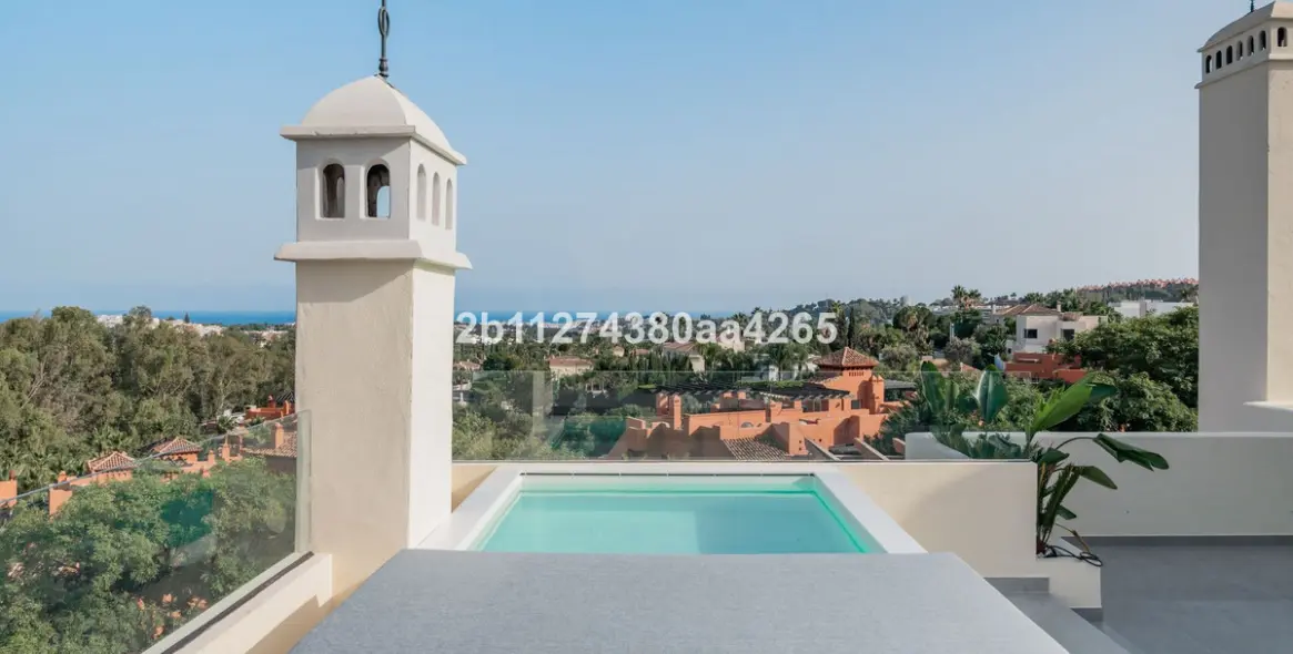 Продажа двухуровневого пентхауса в Marbella 52