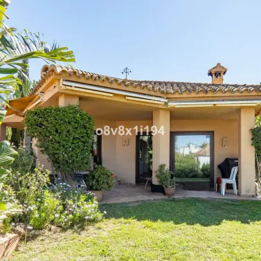 Venta de villa independiente en Marbella