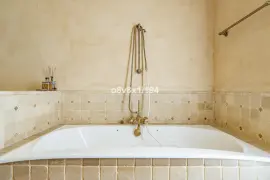 Image 30 thumb