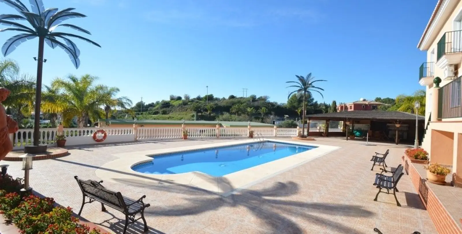 Продажа  отдельно стоящей виллы в Benalmadena 3