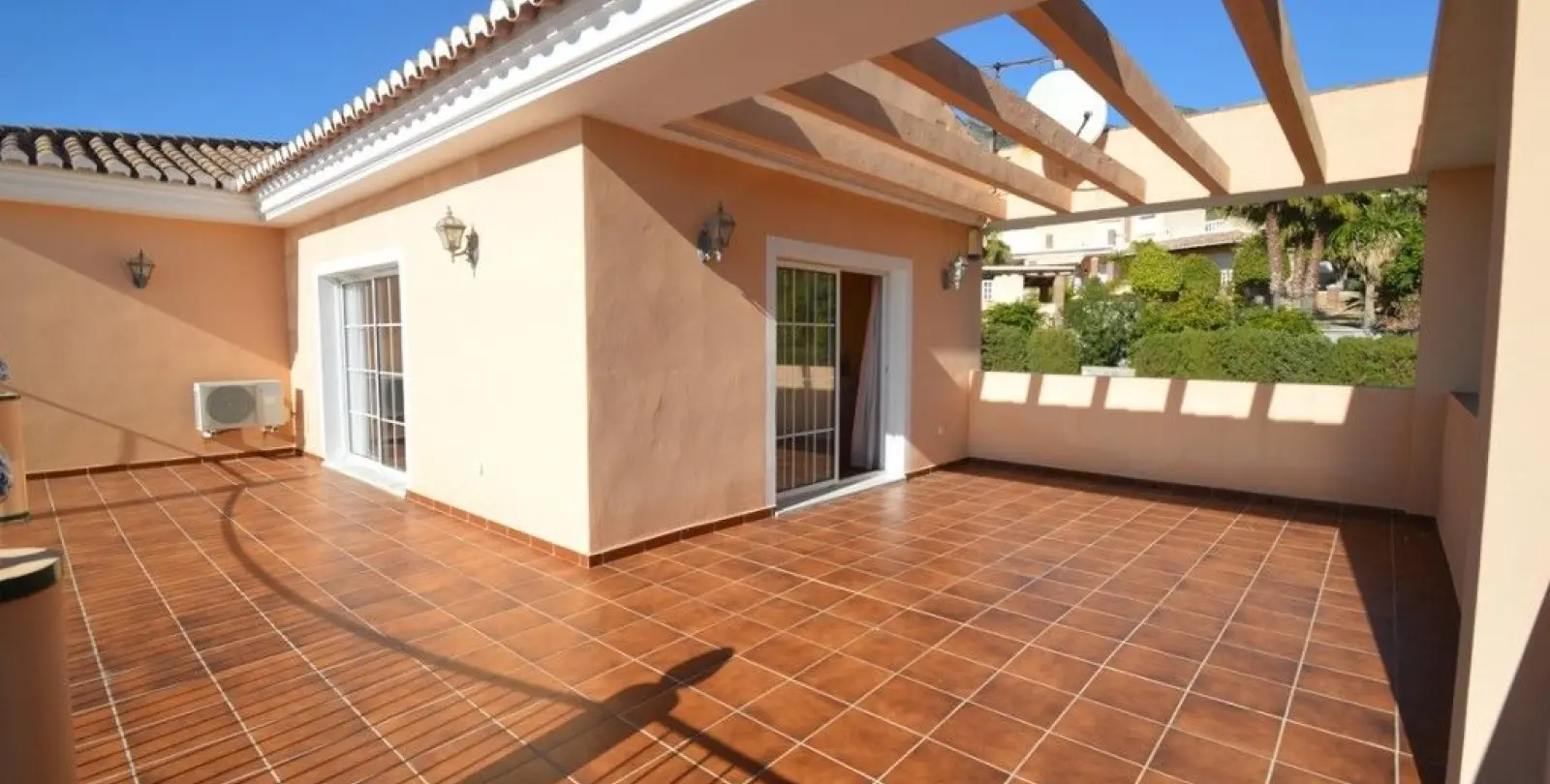 Продажа  отдельно стоящей виллы в Benalmadena 16