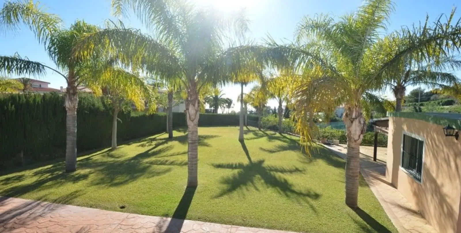 Продажа  отдельно стоящей виллы в Benalmadena 35