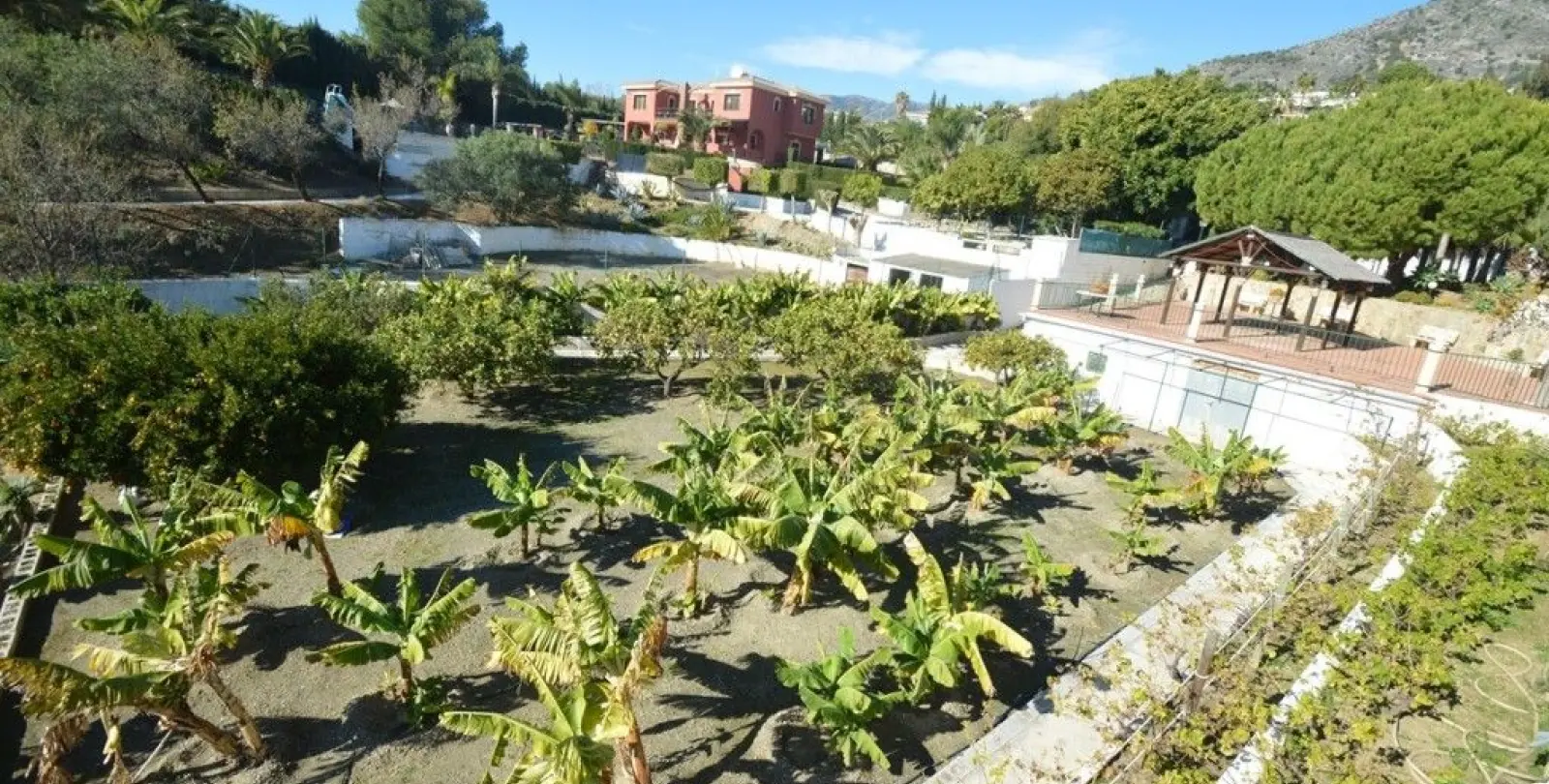 Продажа  отдельно стоящей виллы в Benalmadena 39