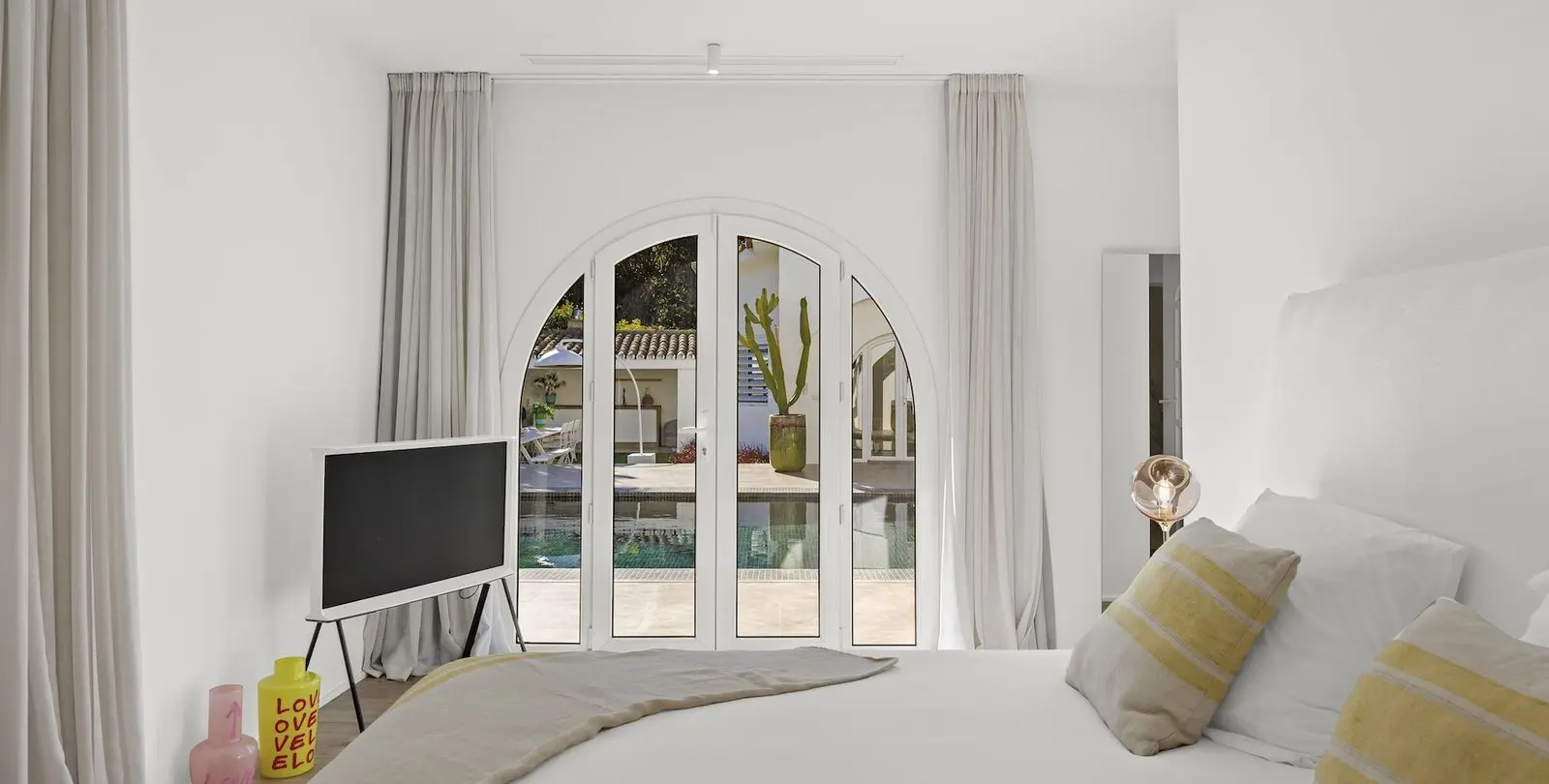Продажа  отдельно стоящей виллы в Guadalmina Alta 30