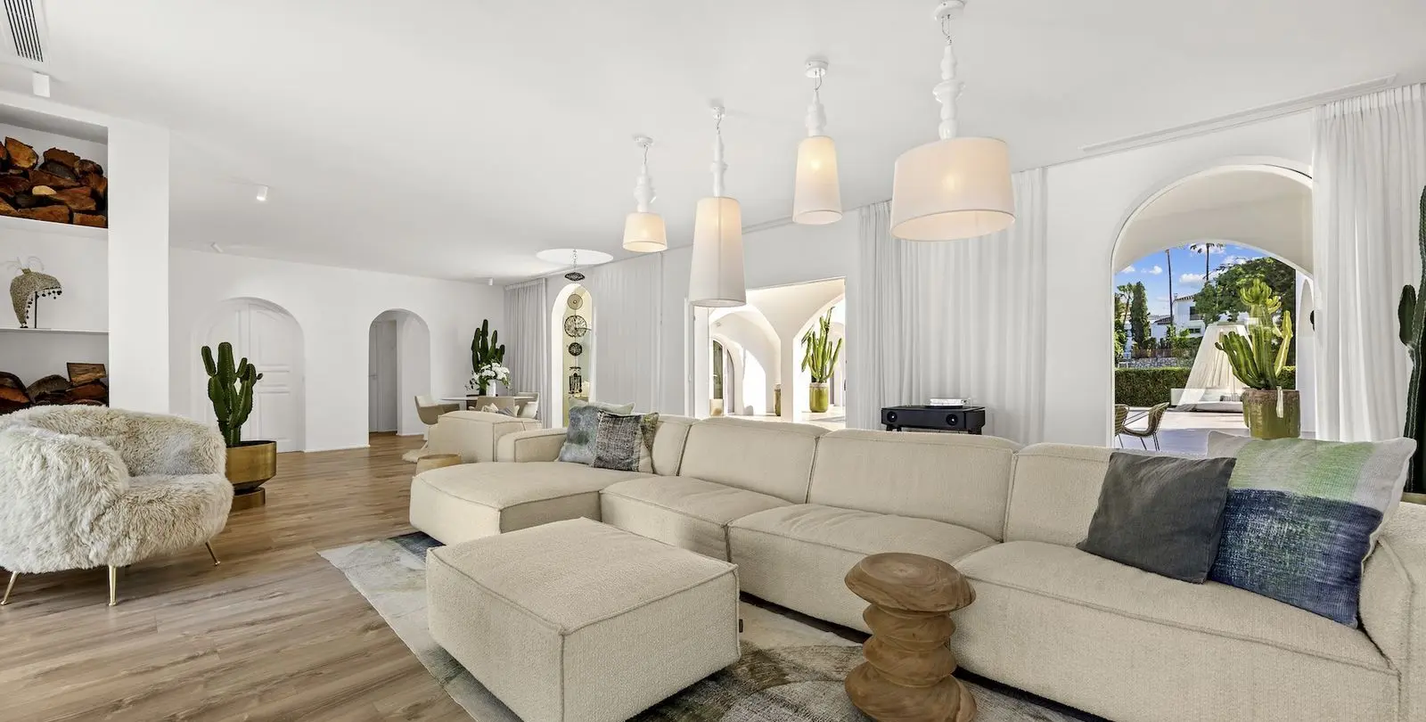 Продажа  отдельно стоящей виллы в Guadalmina Alta 43