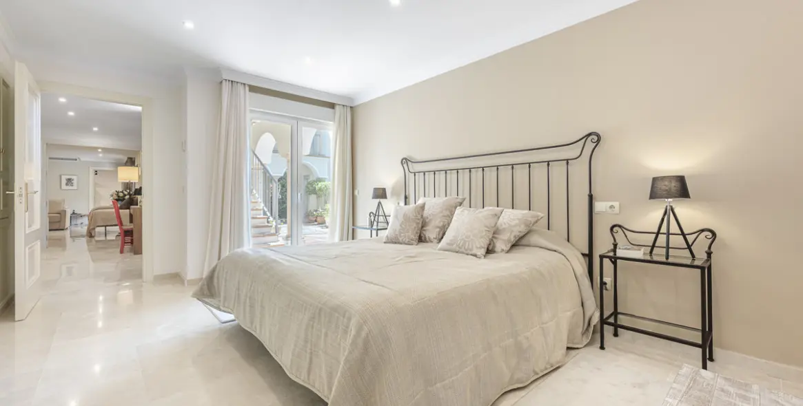 Venta de villa independiente en Benahavís 42