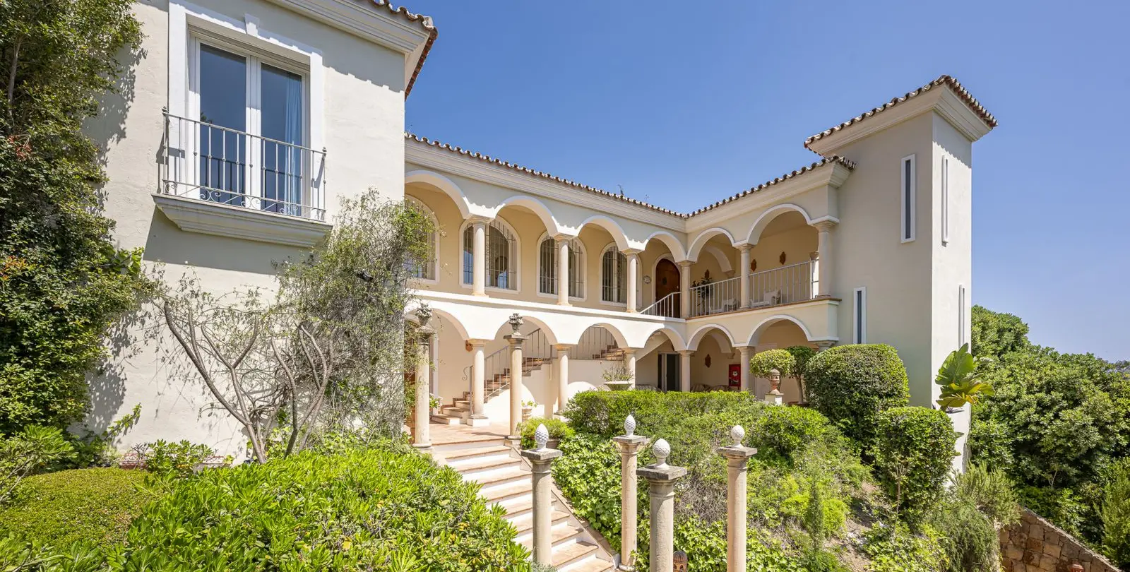 Venta de villa independiente en Benahavís 1