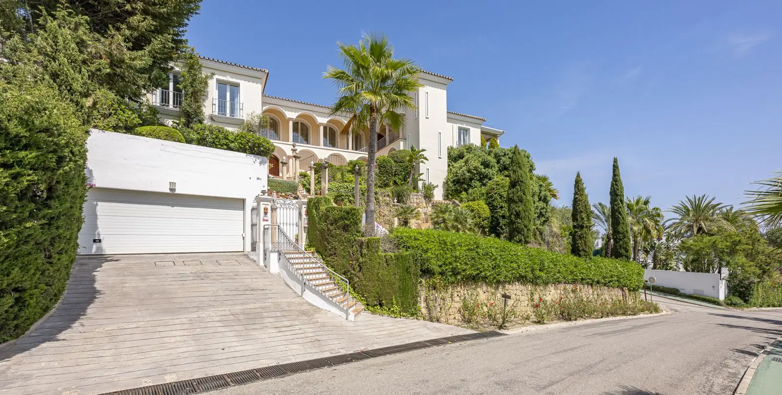 Venta de villa independiente en Benahavís 10