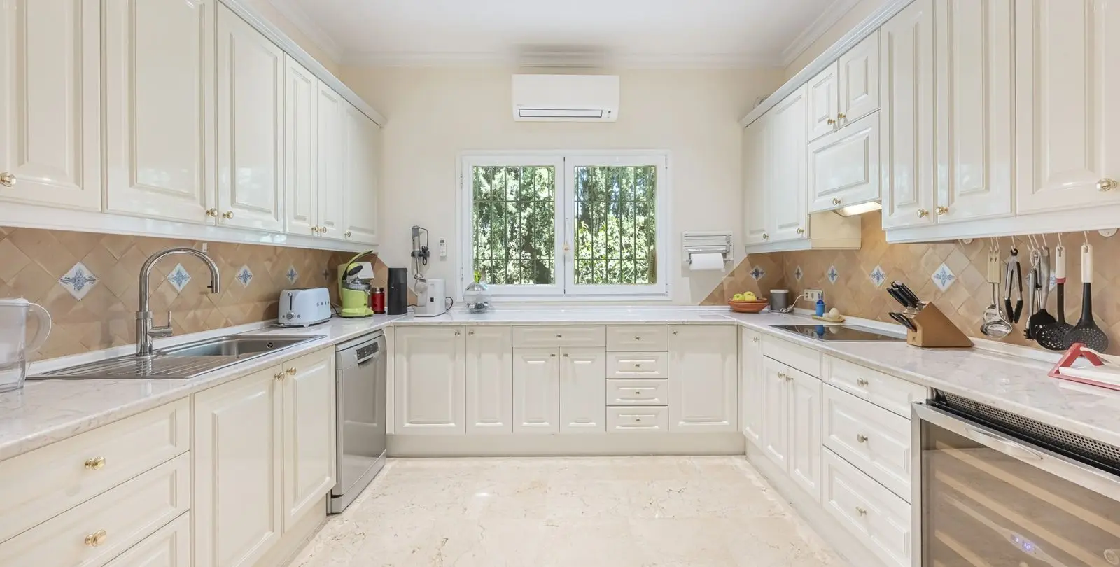 Venta de villa independiente en Benahavís 20